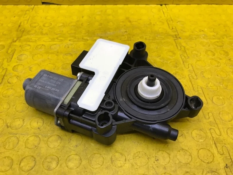 Стеклоподъемник Skoda Octavia 2018 5Q0959811E 5E3 CWV 594183, задний левый