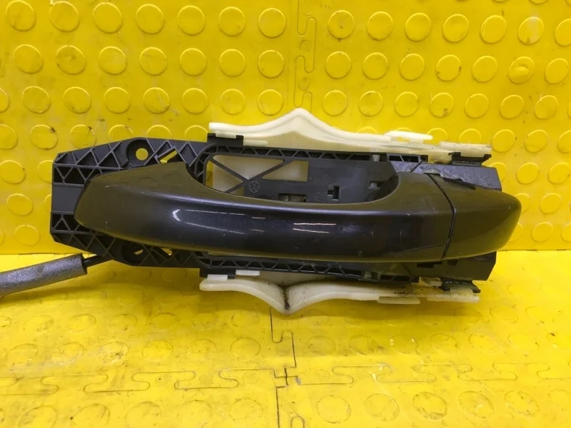 Ручка двери (наружная , внешняя) Skoda Octavia 2018 5G0837206N 5E3 CWV 594183, задняя левая