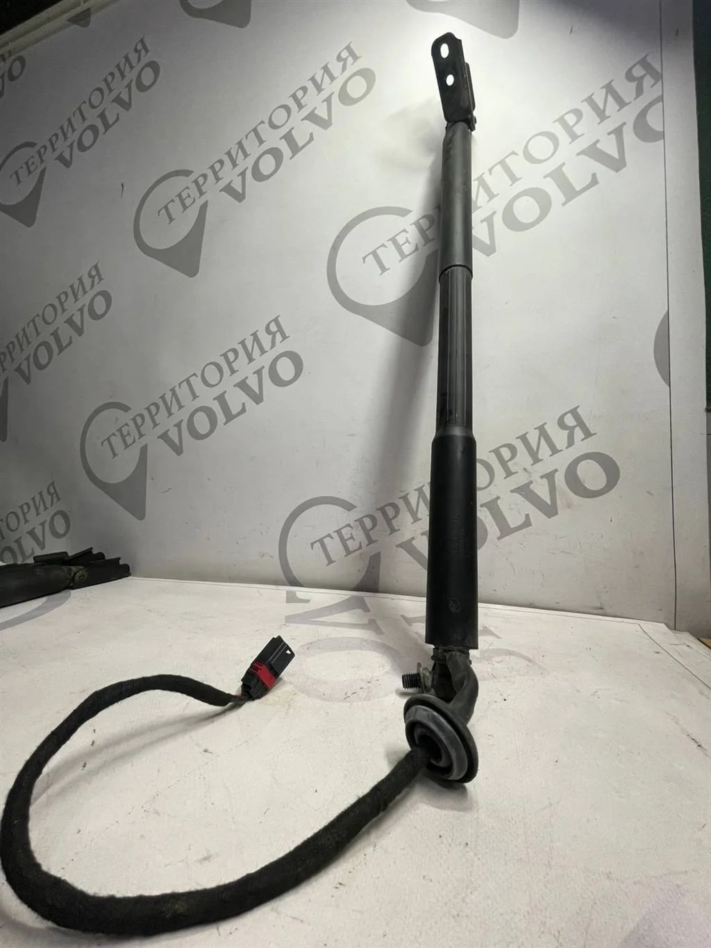 Привод крышки багажника