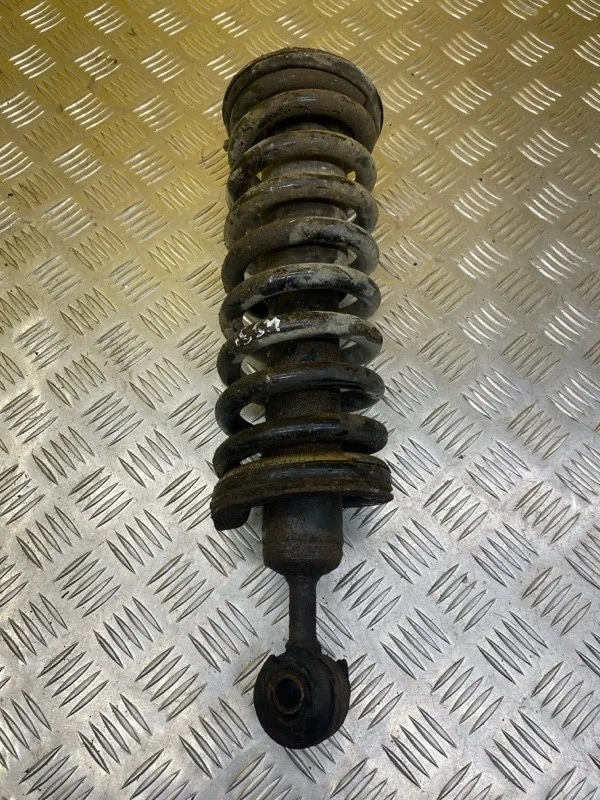 Амортизатор передний Nissan Navara (D40) 2004-2015 2008 56100EB37E ПИКАП 2.5 D YD25DDTI