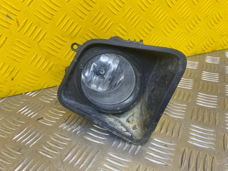 Фара противотуманная левая Toyota Tundra Ii (2006-2022) 2020 8122002160 ПИКАП 5.7 I 3URFE