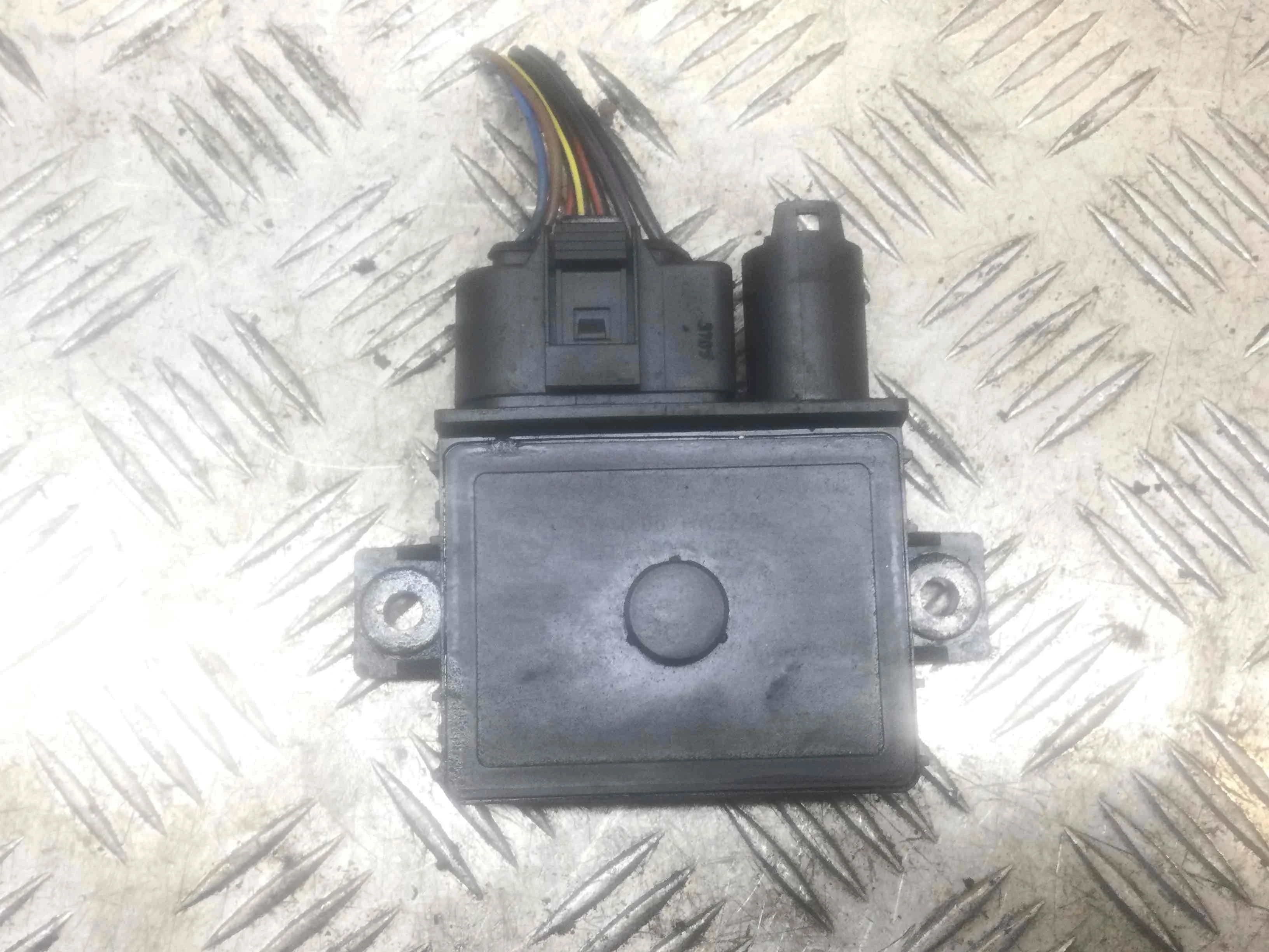 Реле накала свечей Mercedes C-klasse W204/S204 (2007-2012) дизель 2.2 CDI Автомат Седан