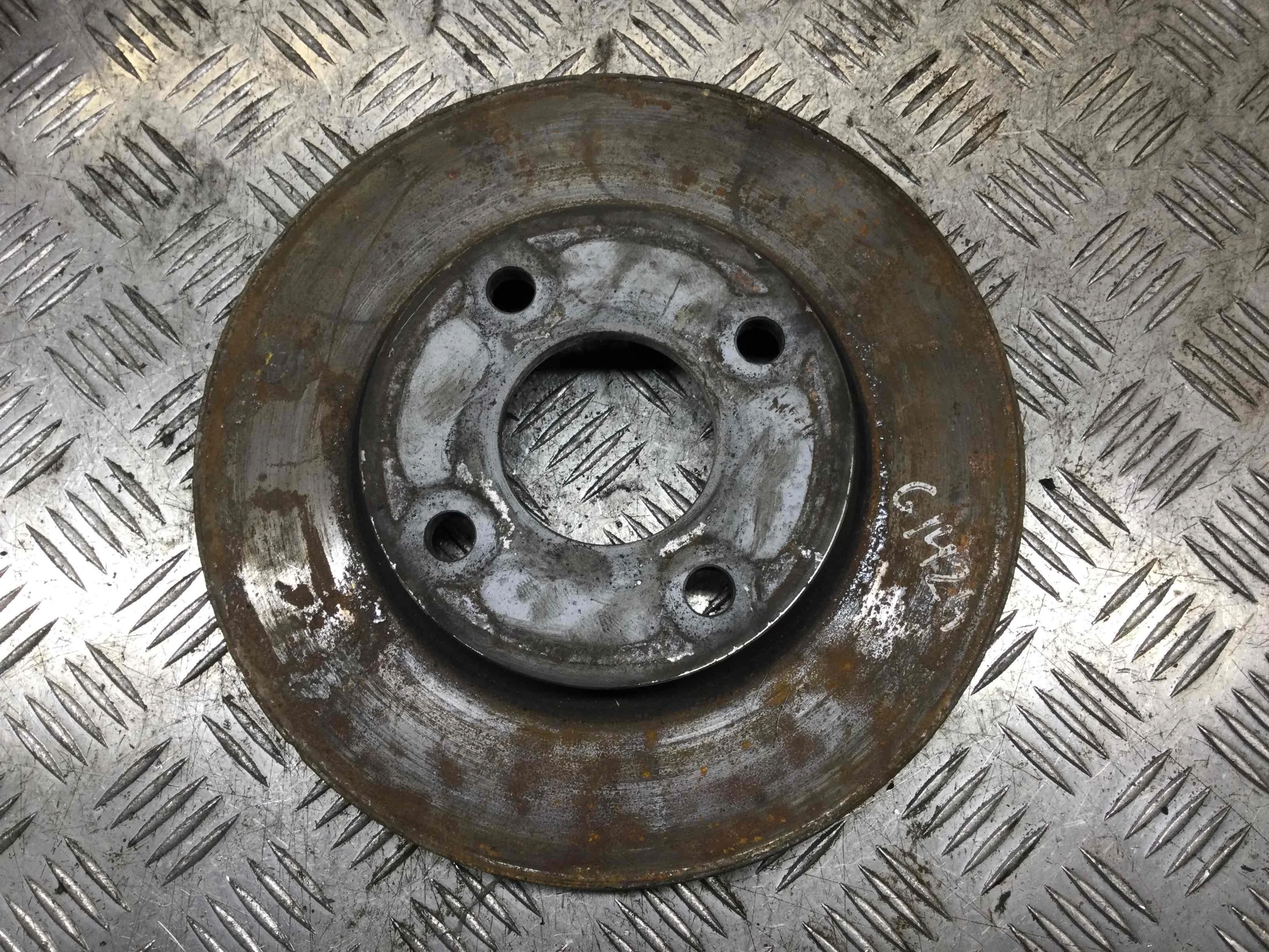 Диск тормозной передний Ford Focus 1 поколение [рестайлинг] (2001-2005) бензин 1.6 i Механика Универсал