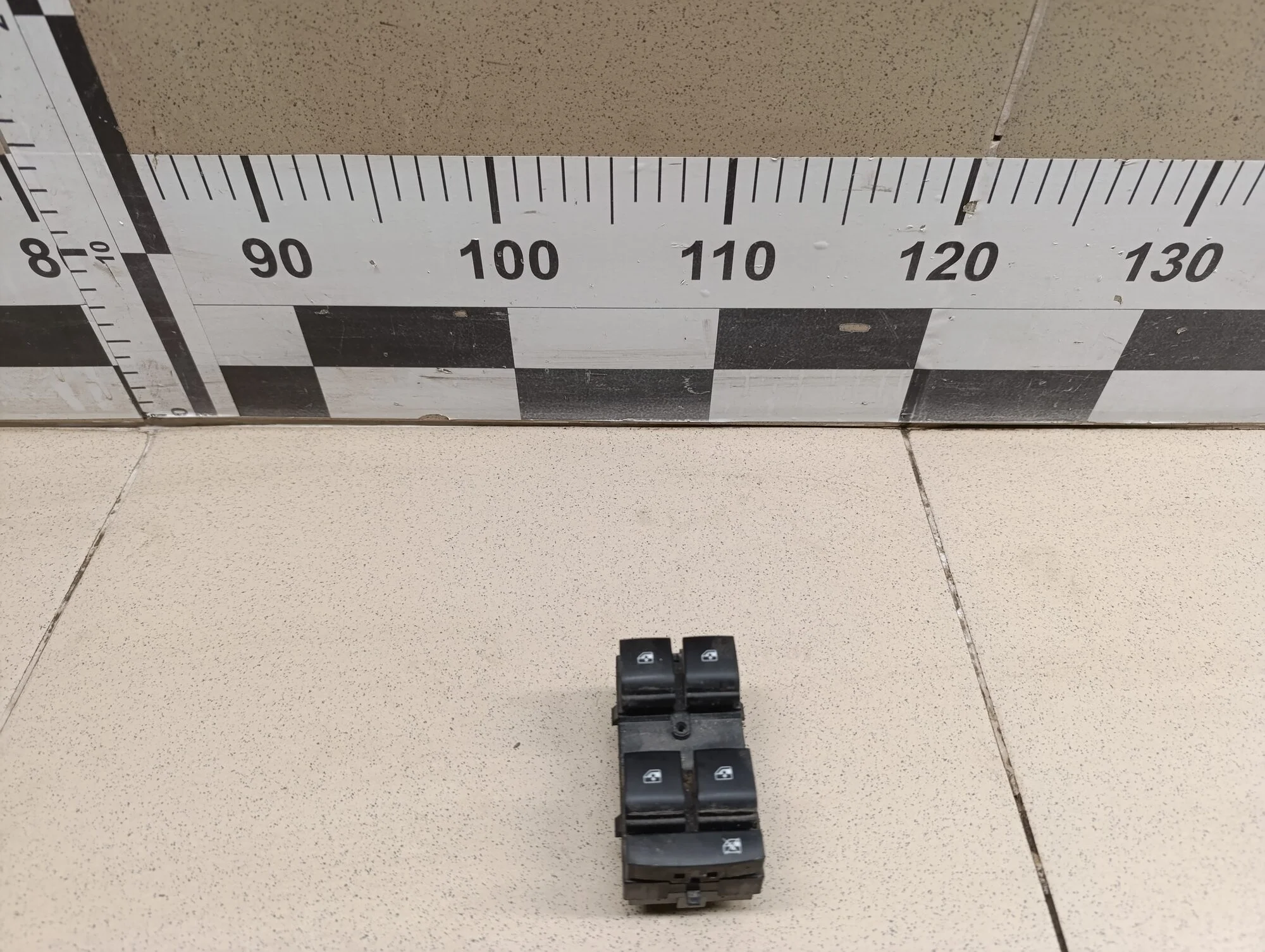 Блок управления стеклоподъемниками Cruze 2009-2016