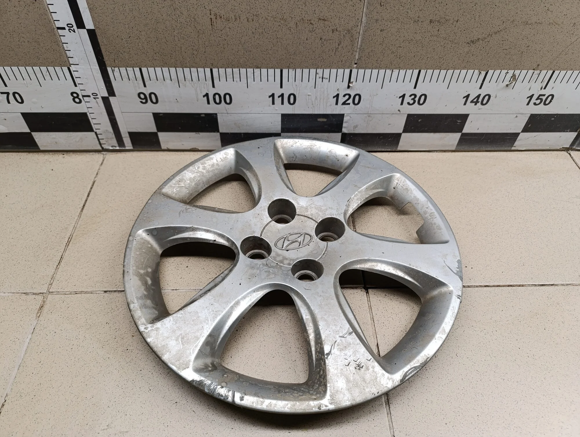 Колпак декоративный Solaris 2010-2017