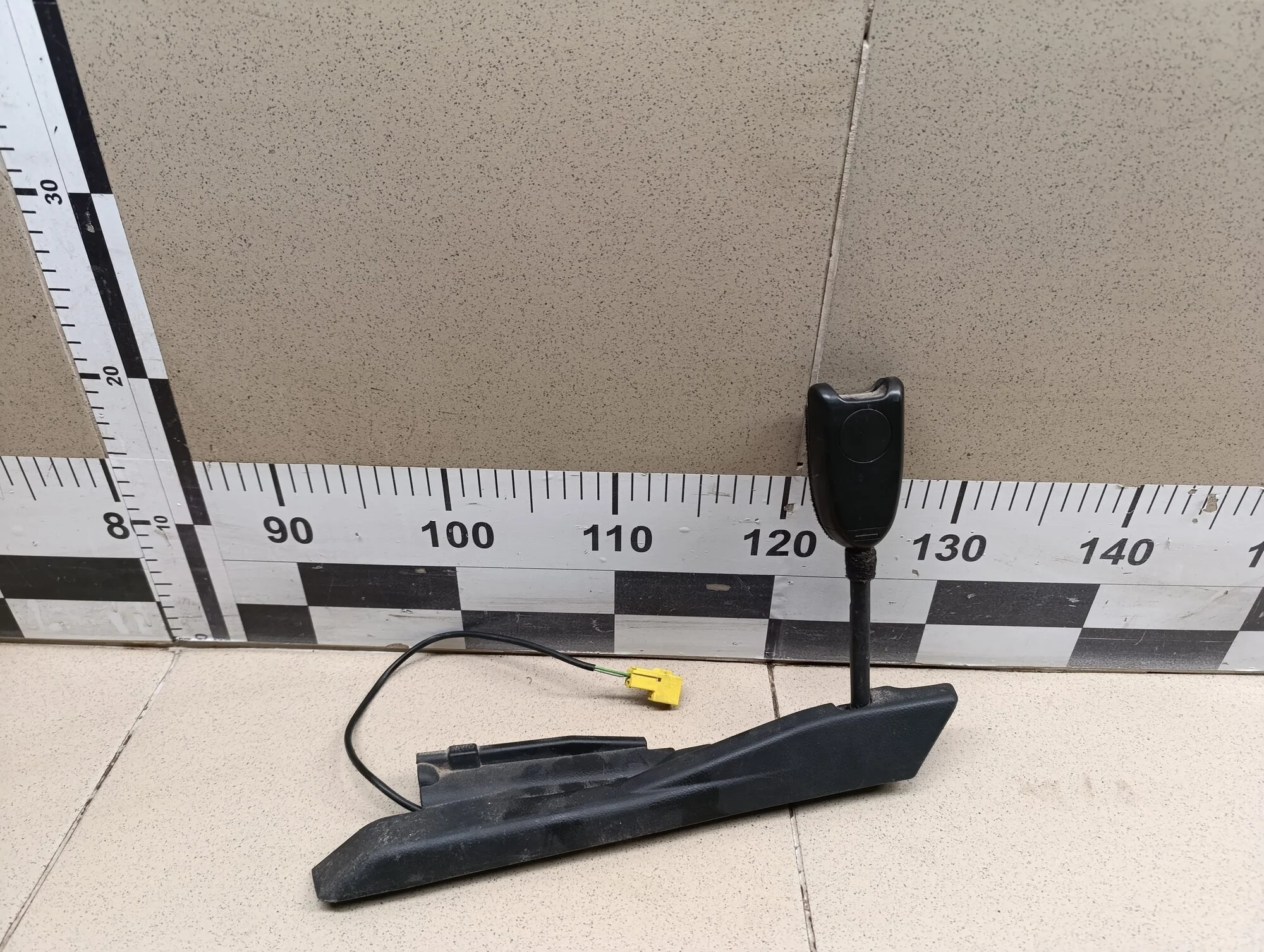 Ответная часть ремня безопасности Cruze 2009-2016