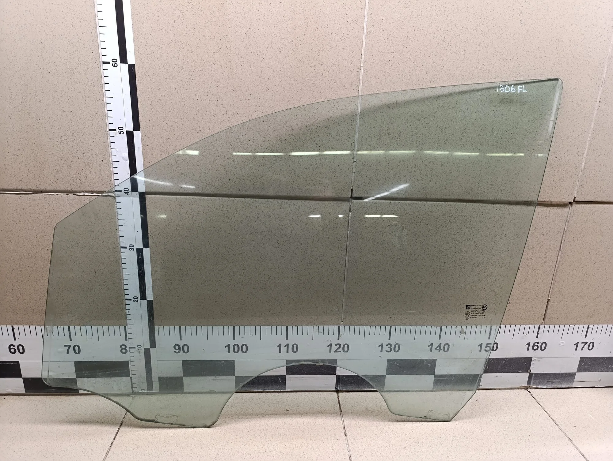 Стекло двери передней левой Orlando 2011-2015