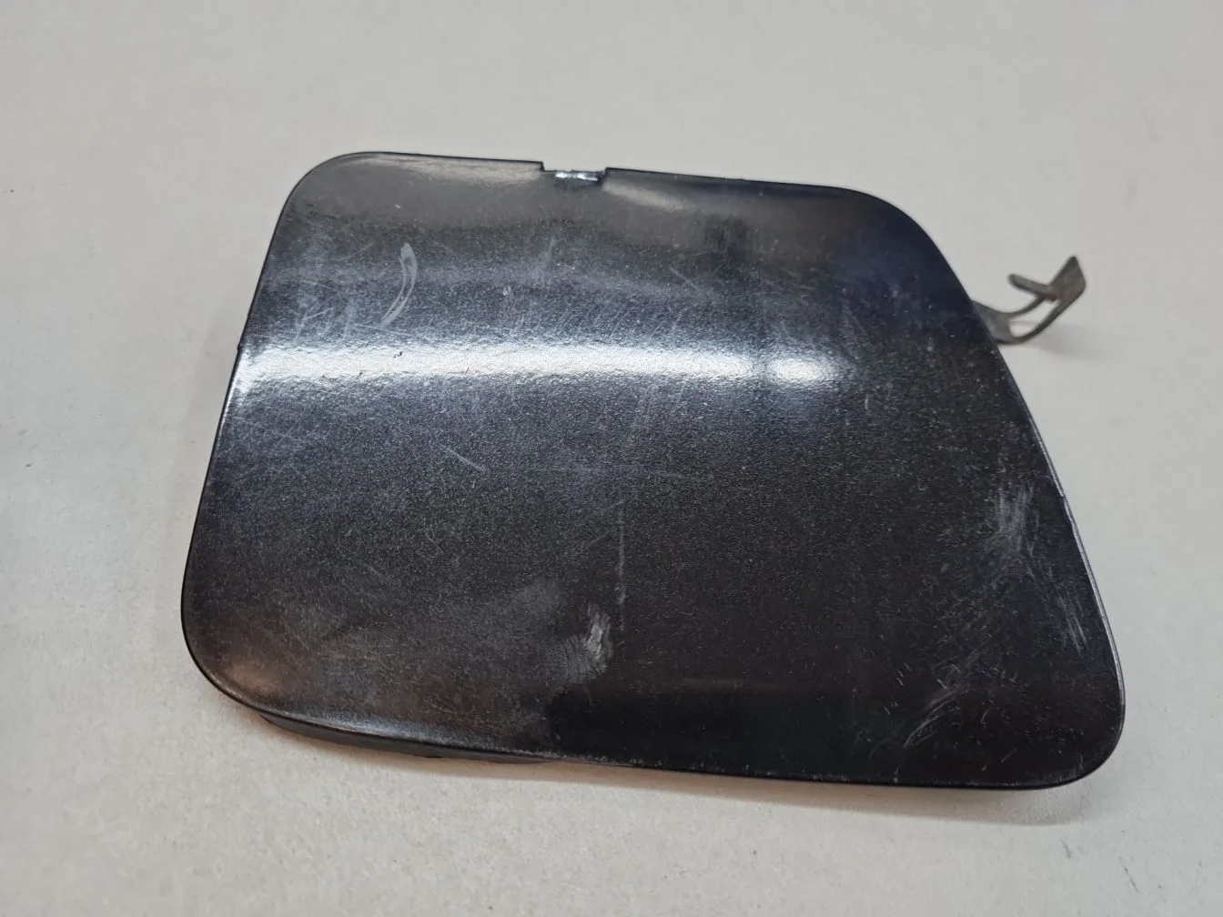 Заглушка заднего бампера буксировочного крюка для Renault Logan 2005-2014