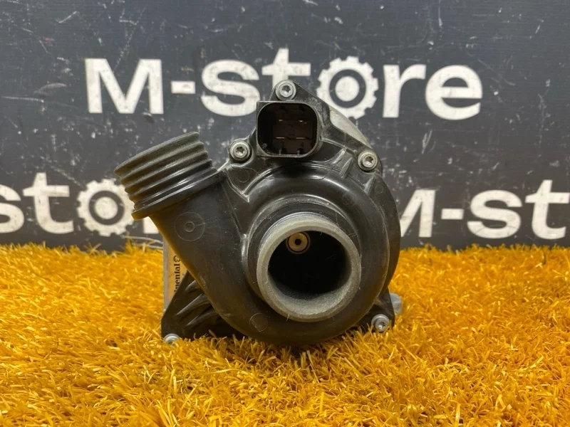 Помпа Bmw X3 2013 11517632426 F25 N55B30A