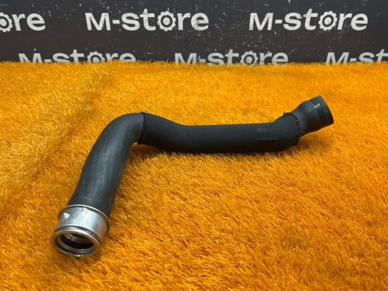 Патрубок радиатора верхний Mercedes-Benz C-Class 2001 A2035010882 W203 111.955