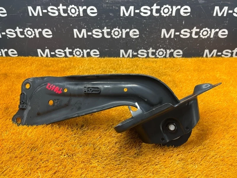 Рычаг подвески нижний Audi A3 2014 5Q0505226C 8V CXS, задний правый