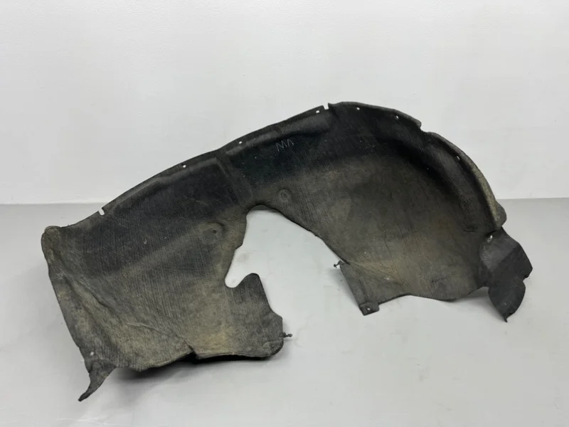 Подкрылок Volkswagen Touareg 7L