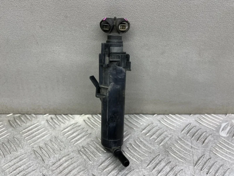 Форсунка омывателя фар Audi A4 B8