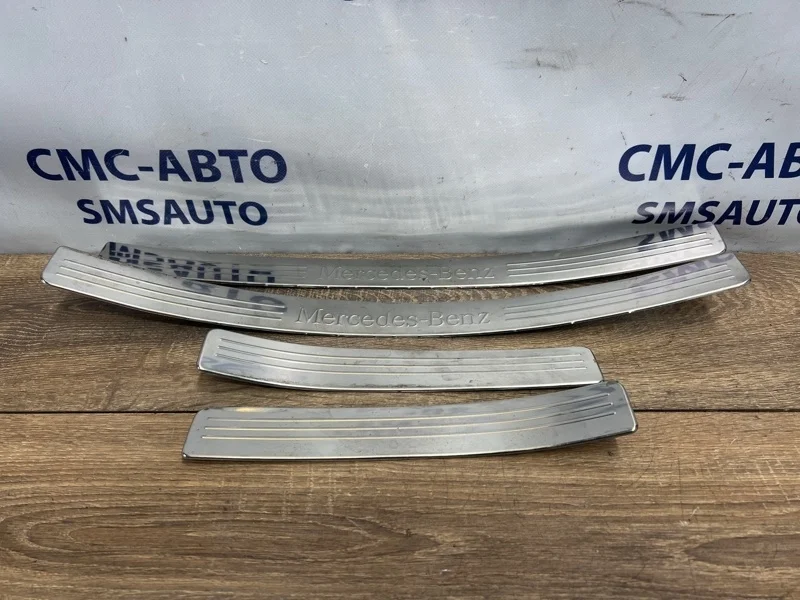 Внутренняя накладка порога Mercedes-Benz Glk 2011 A2046800135 X204 272.948