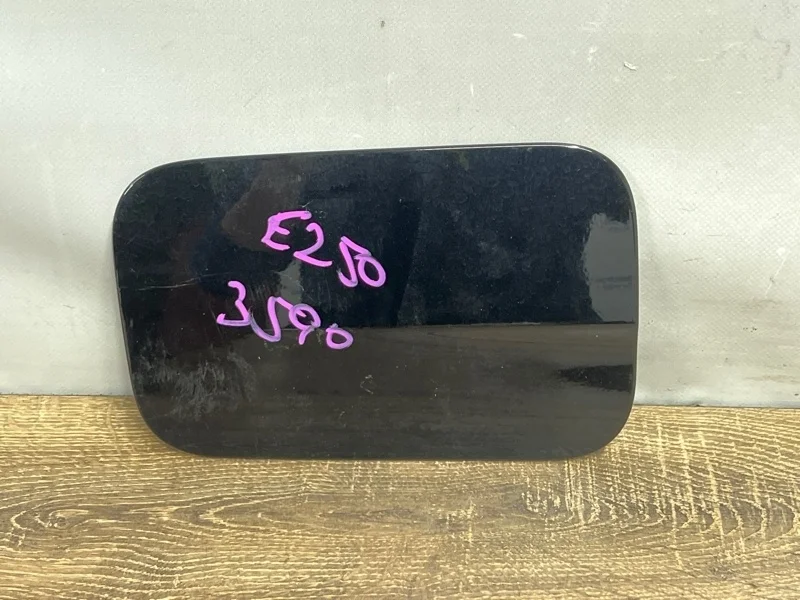 Лючок бензобака Mercedes-Benz E-Class 2012 A2127570006 W212 271.860