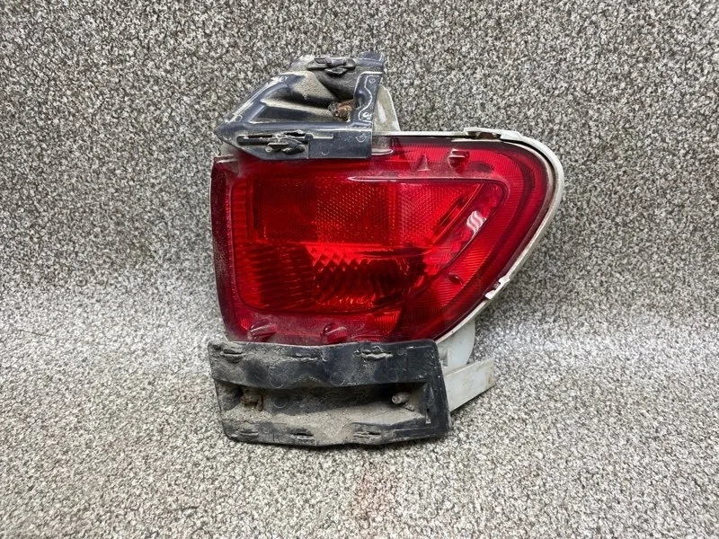 Фонарь в бампер Toyota Rav4 2011 8145742010 30 2.0 3ZR AT, задний правый