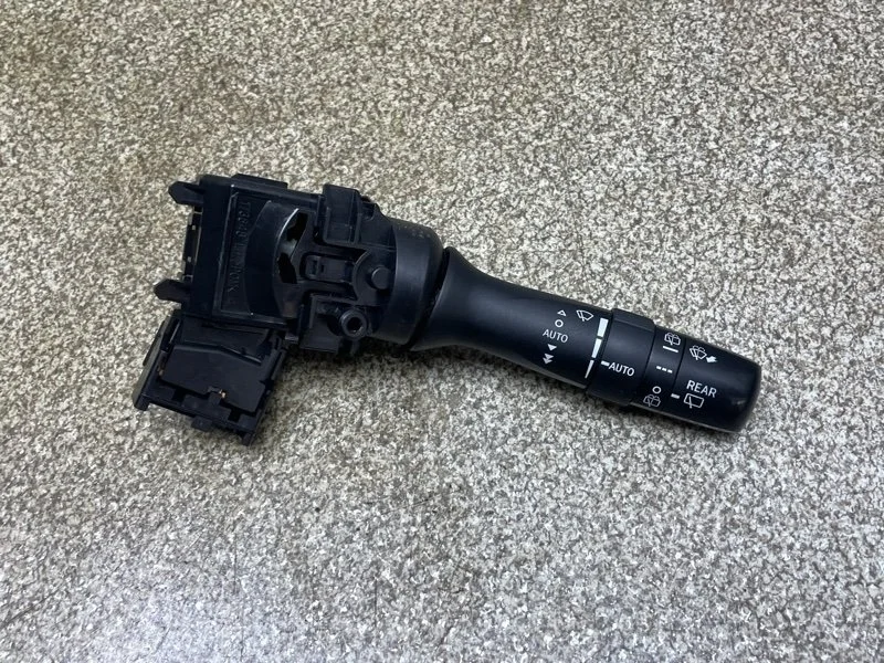Переключатель дворников Toyota Rav4 2011 8465248190 30 2.0 3ZR AT