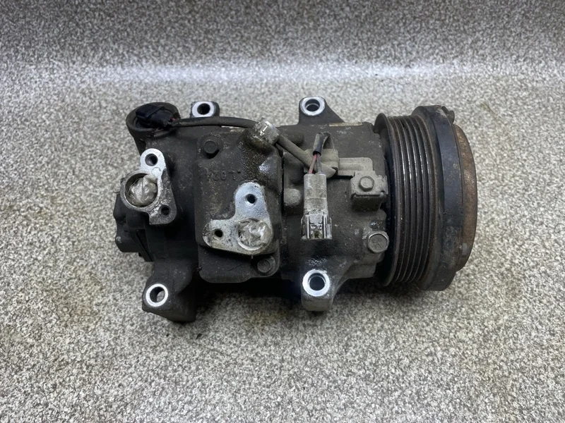 Компрессор кондиционера Toyota Rav4 2011 8831042310 30 2.0 3ZR AT
