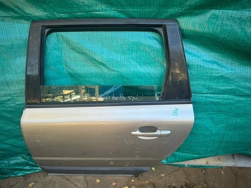 Дверь боковая Volvo XC70