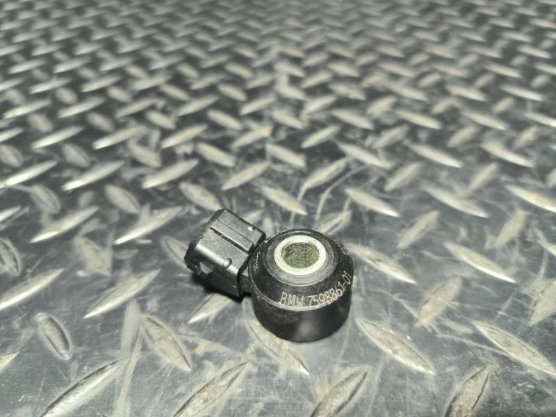 Датчик детонации Bmw X5 2012 13627598861 E70 N63B44B