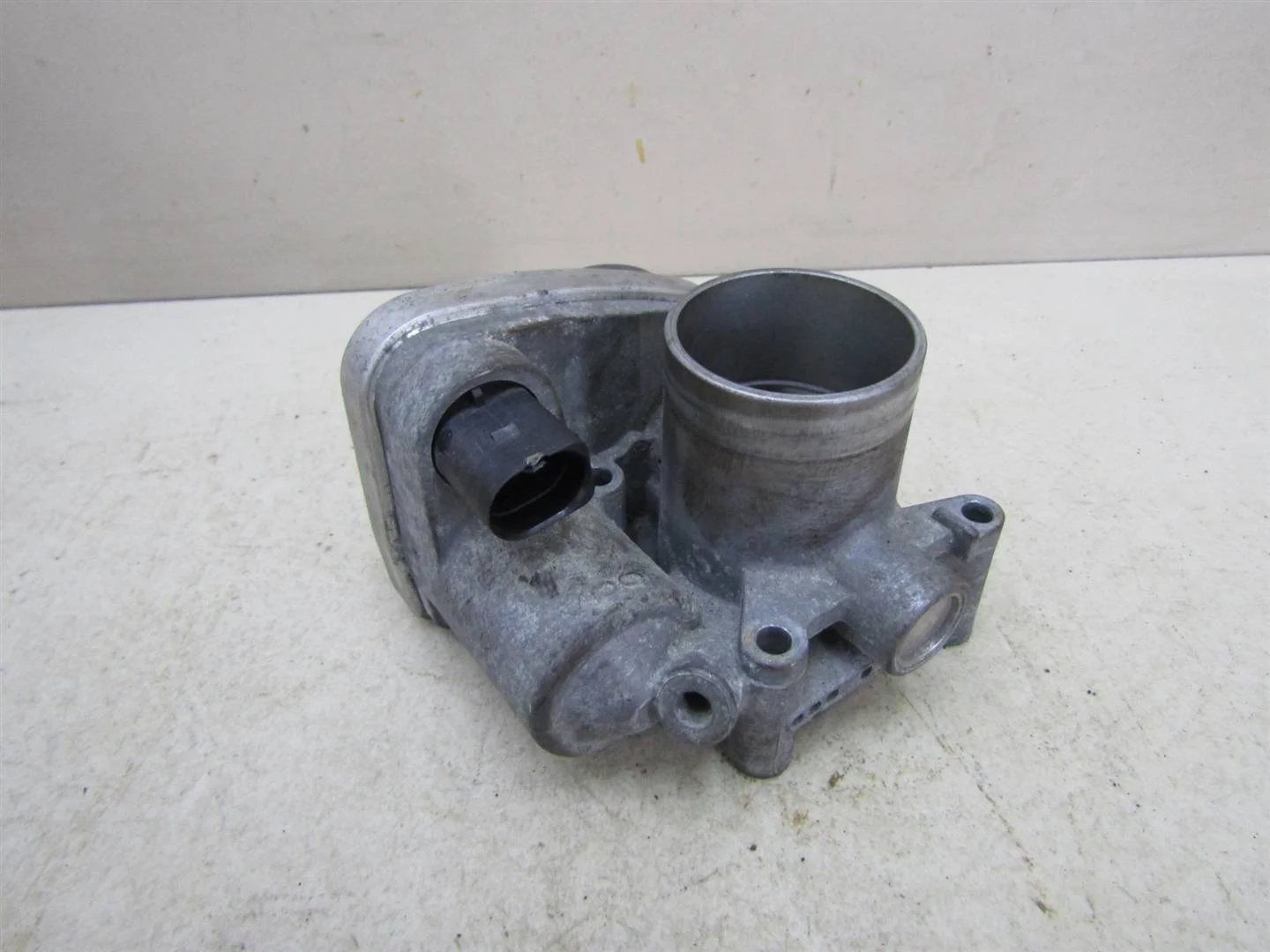 Заслонка дроссельная VW Polo 2001-2009  [036133062N]  1.2 AZQ в Вологде