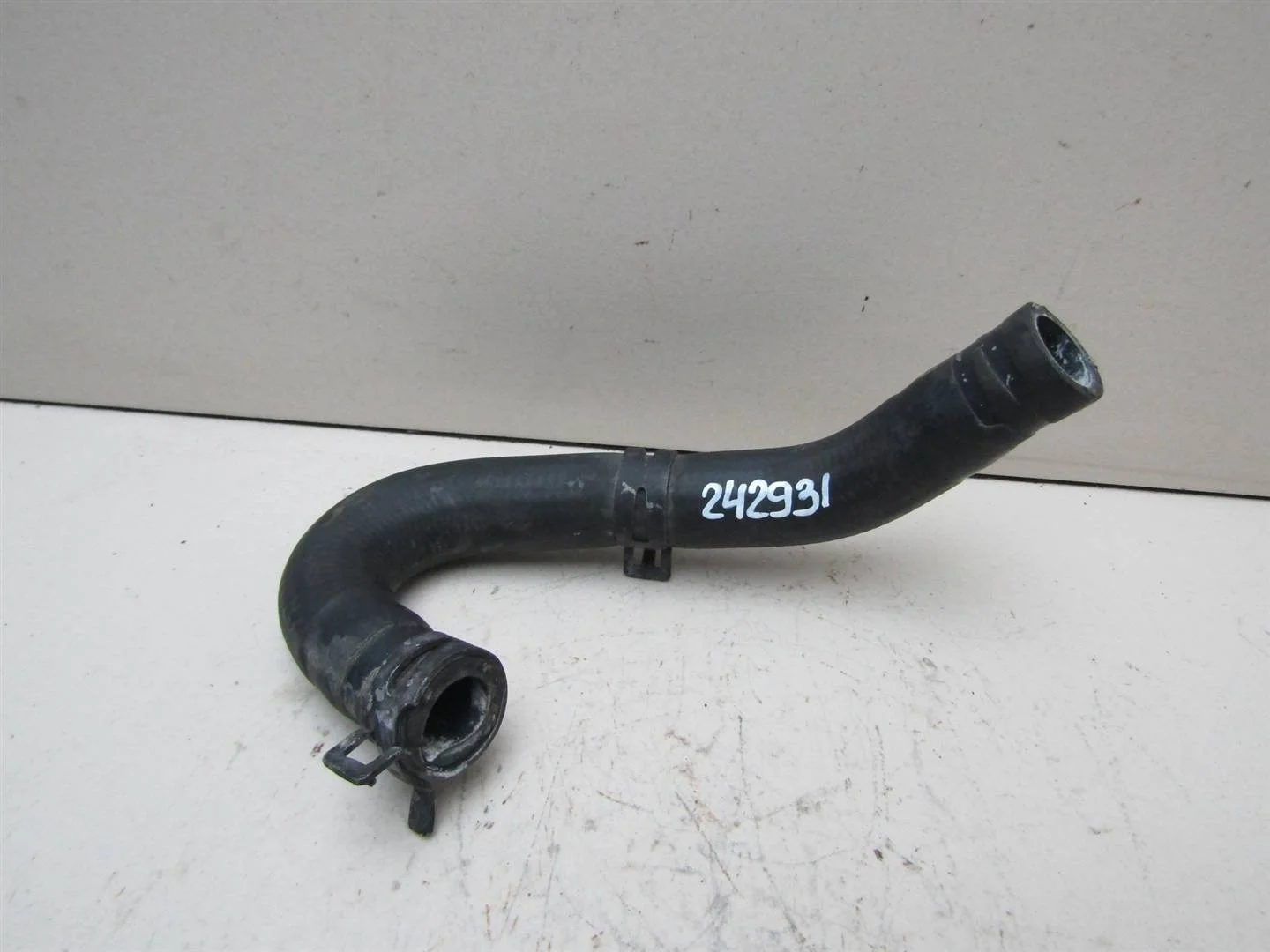 Шланг системы охлаждения VW Passat (B5) 1996-2000  [06B121058C]  1.6 AHL в Вологде