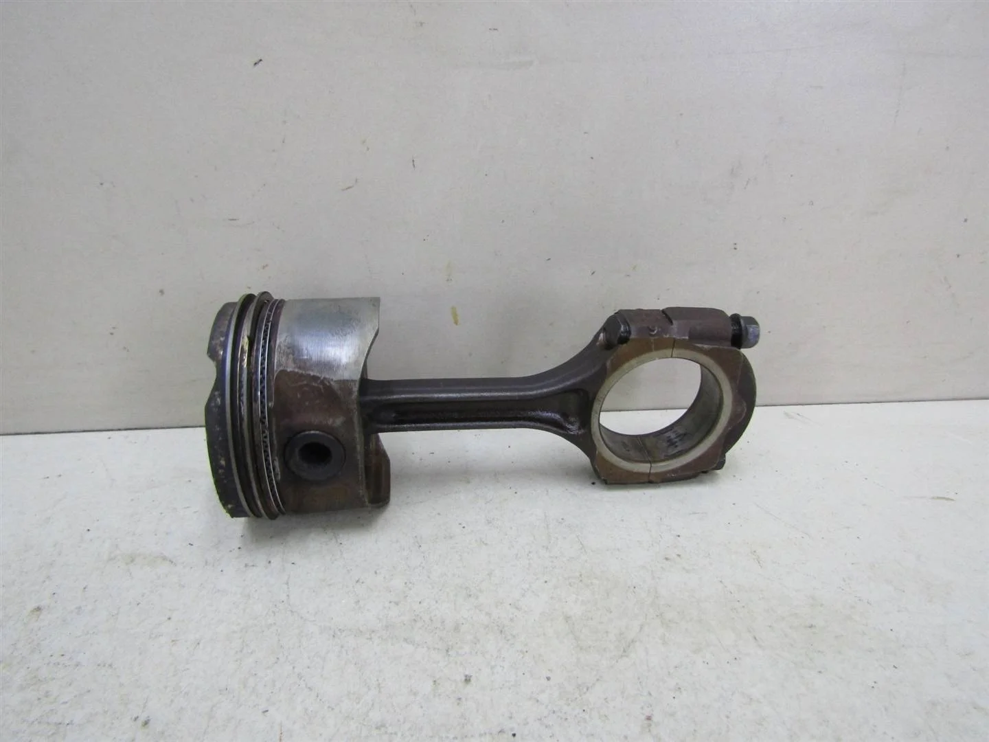 Шатун Renault Megane II 2002-2009  [121009455R]  1.6 K4M812 в Вологде