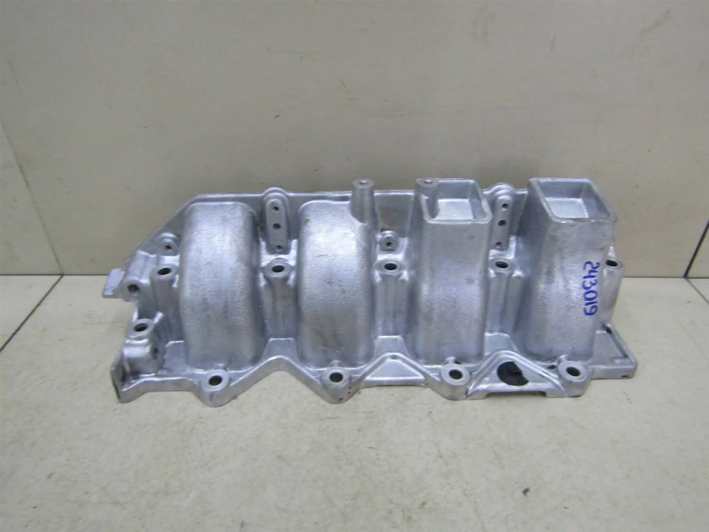 Коллектор впускной Renault Megane II 2002-2009  [8200329496]  1.6 K4M812 в Вологде