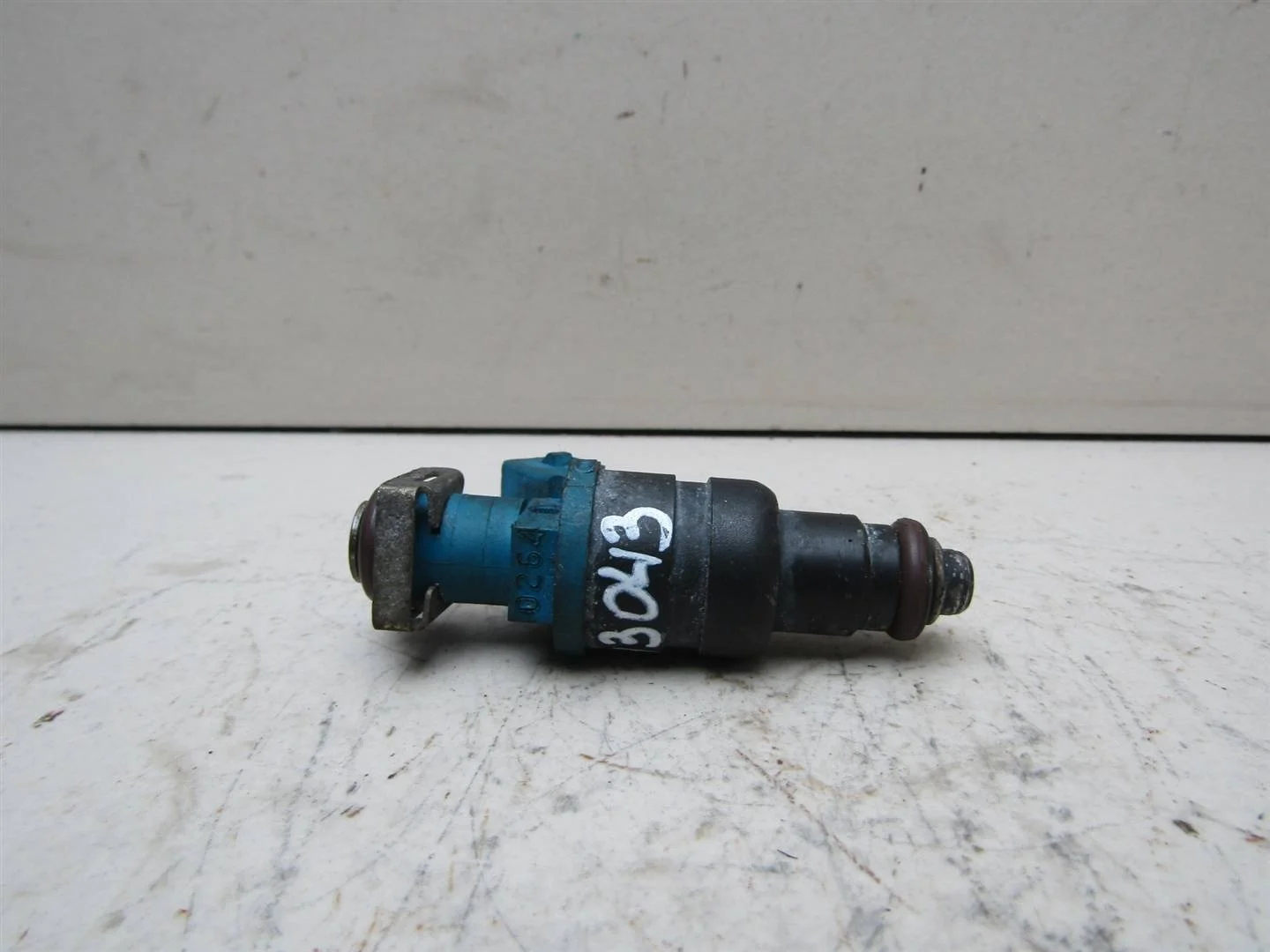 Форсунка инжекторная электрическая VW Passat (B5) 1996-2000  [06B133551]  1.6 AHL в Вологде