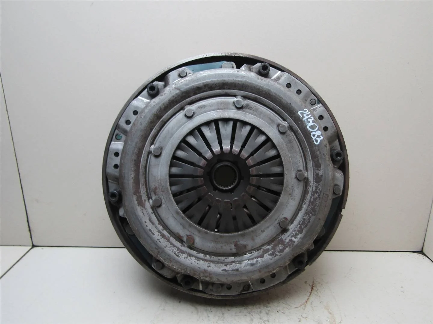 Маховик Audi A4 (B5) 1994-2002  [058105266]  1.6 AHL в Вологде