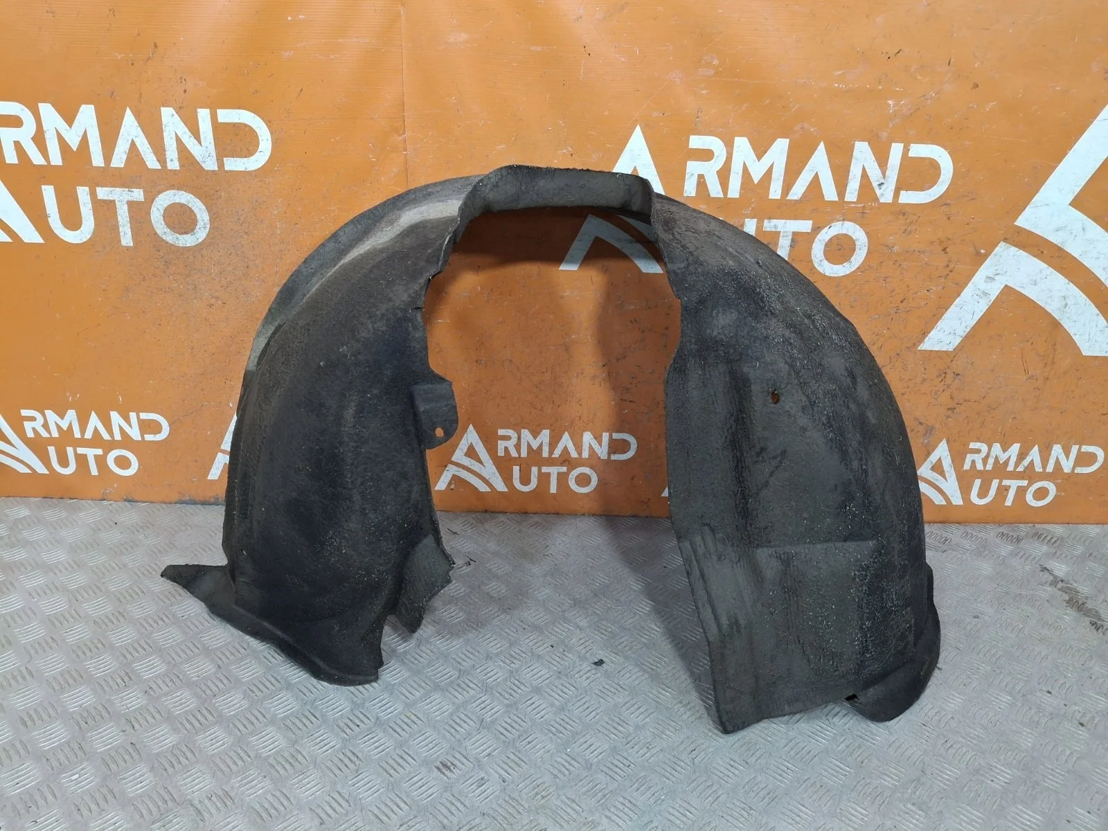 Подкрылок Volvo XC60 2008-2017