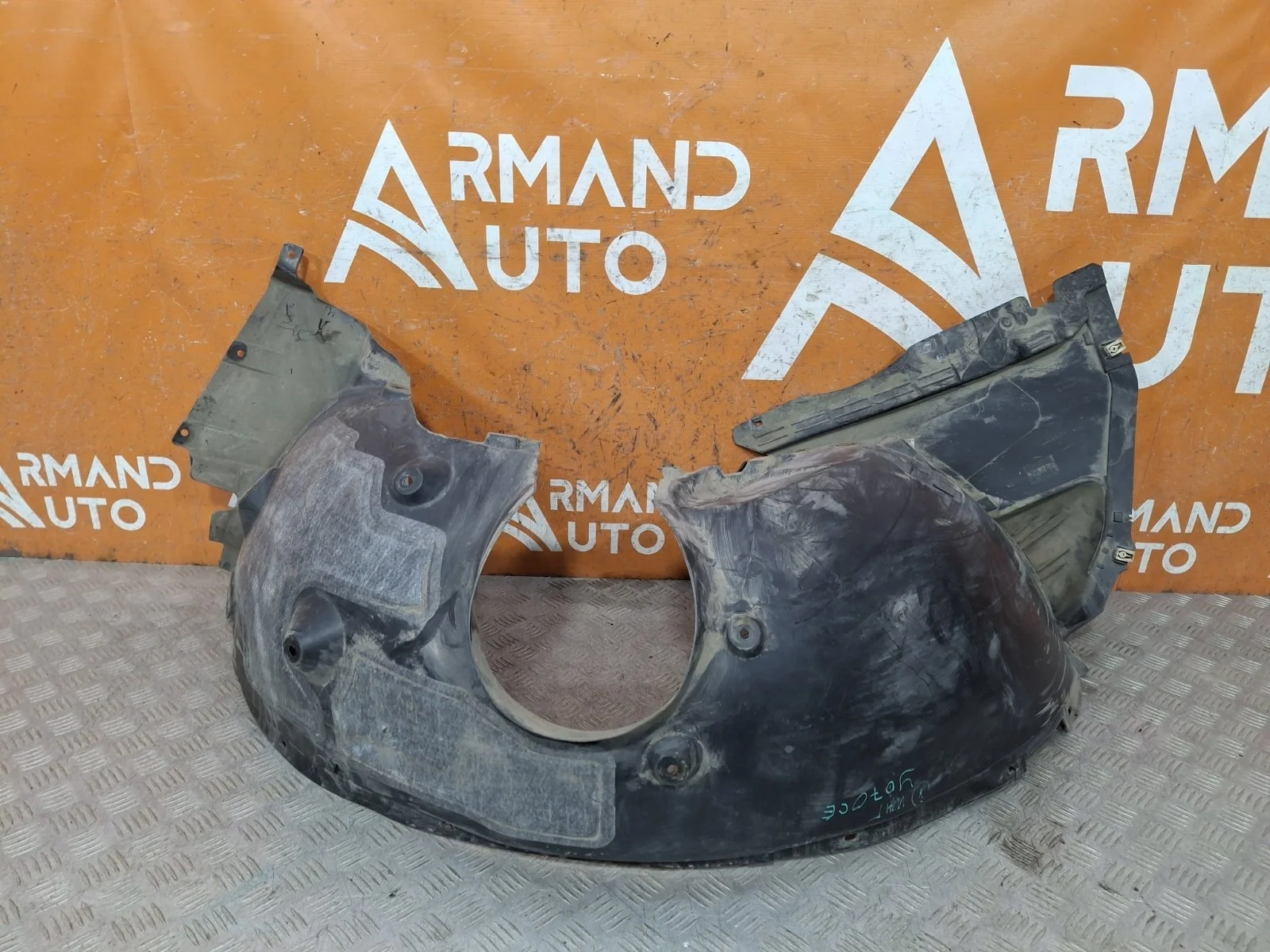 Подкрылок BMW X1 2015-2022 F48