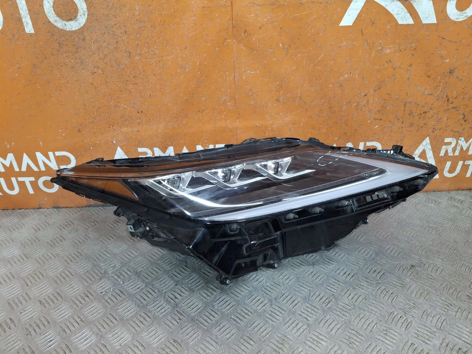 Фара Lexus RX 2019-нв 4