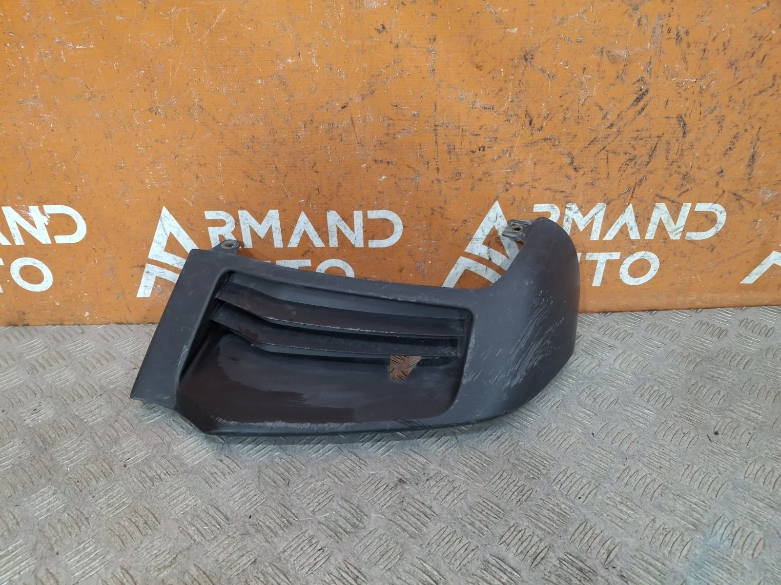 Накладка бампера Lexus RX 2008-2012 3 AL10