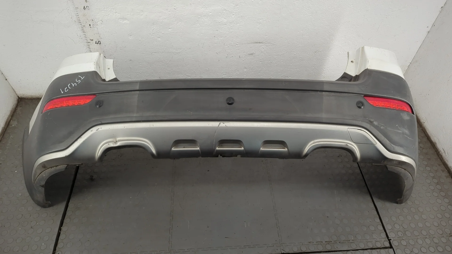 Бампер задний Chevrolet Captiva
