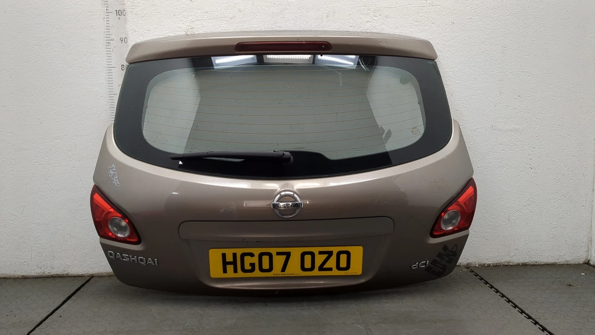 Крышка багажника Nissan Qashqai