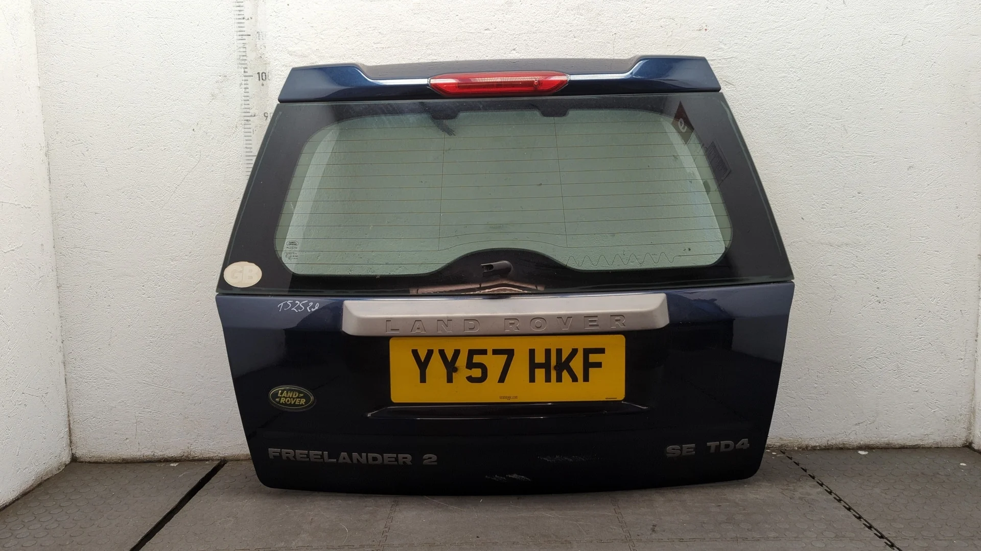 Крышка багажника Land Rover Freelander