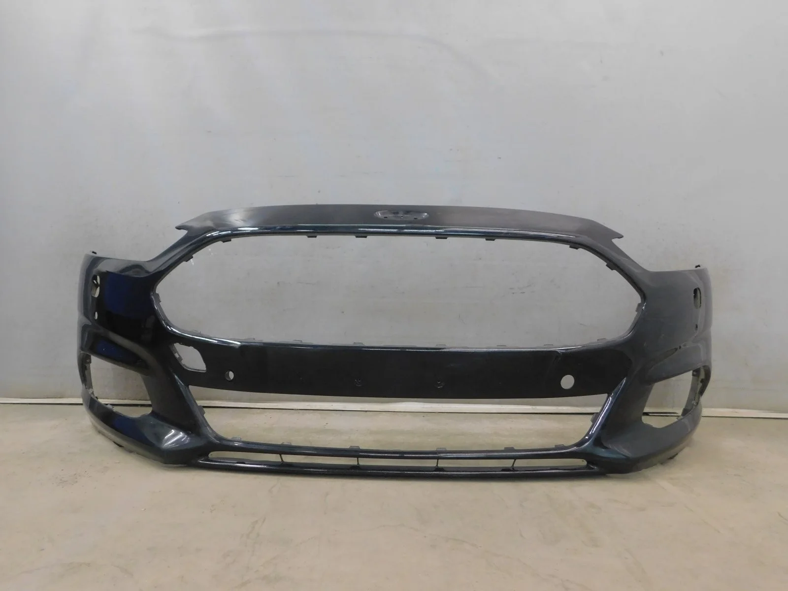 Бампер передний Ford Mondeo