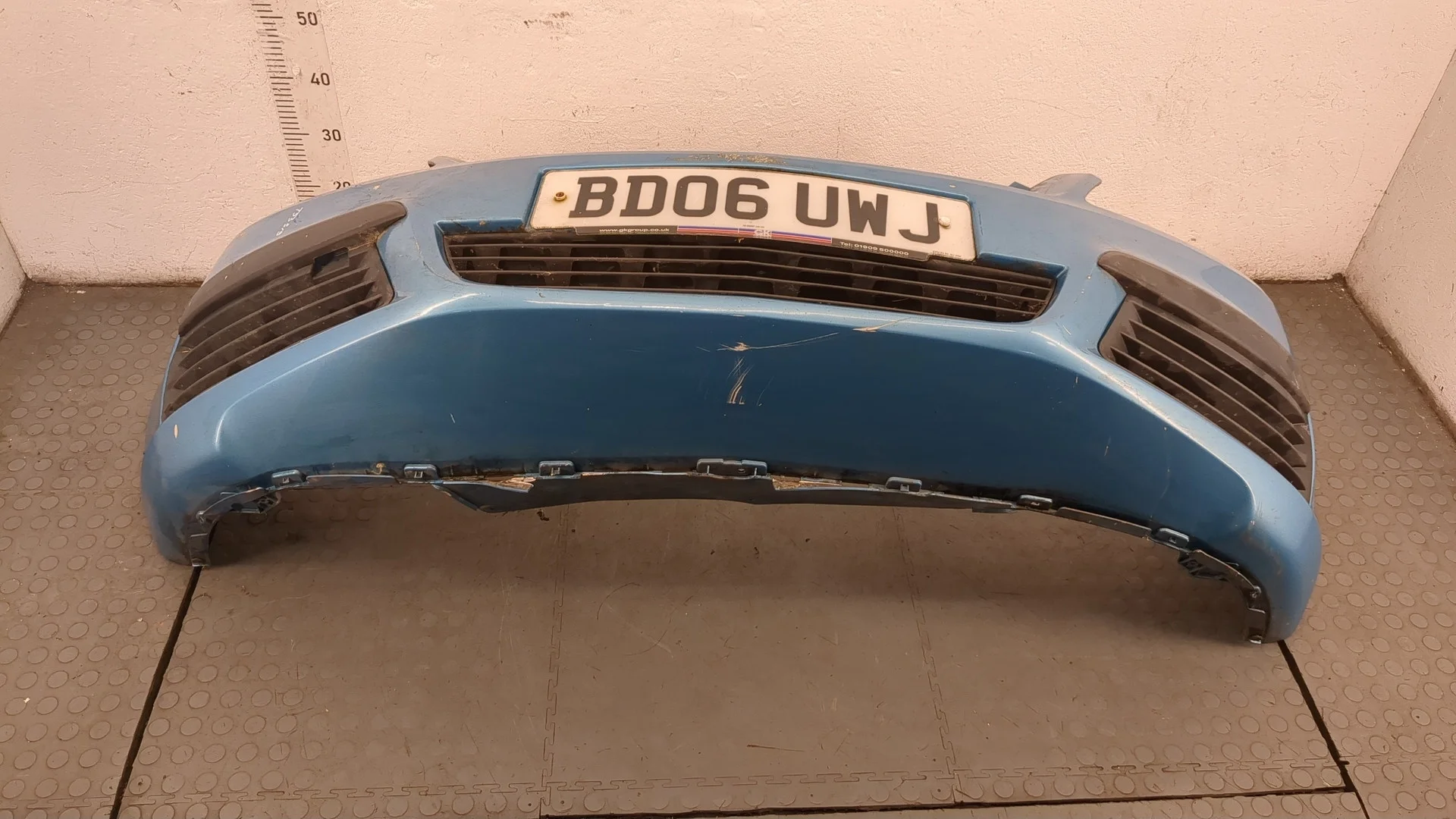 Бампер передний Opel Zafira B