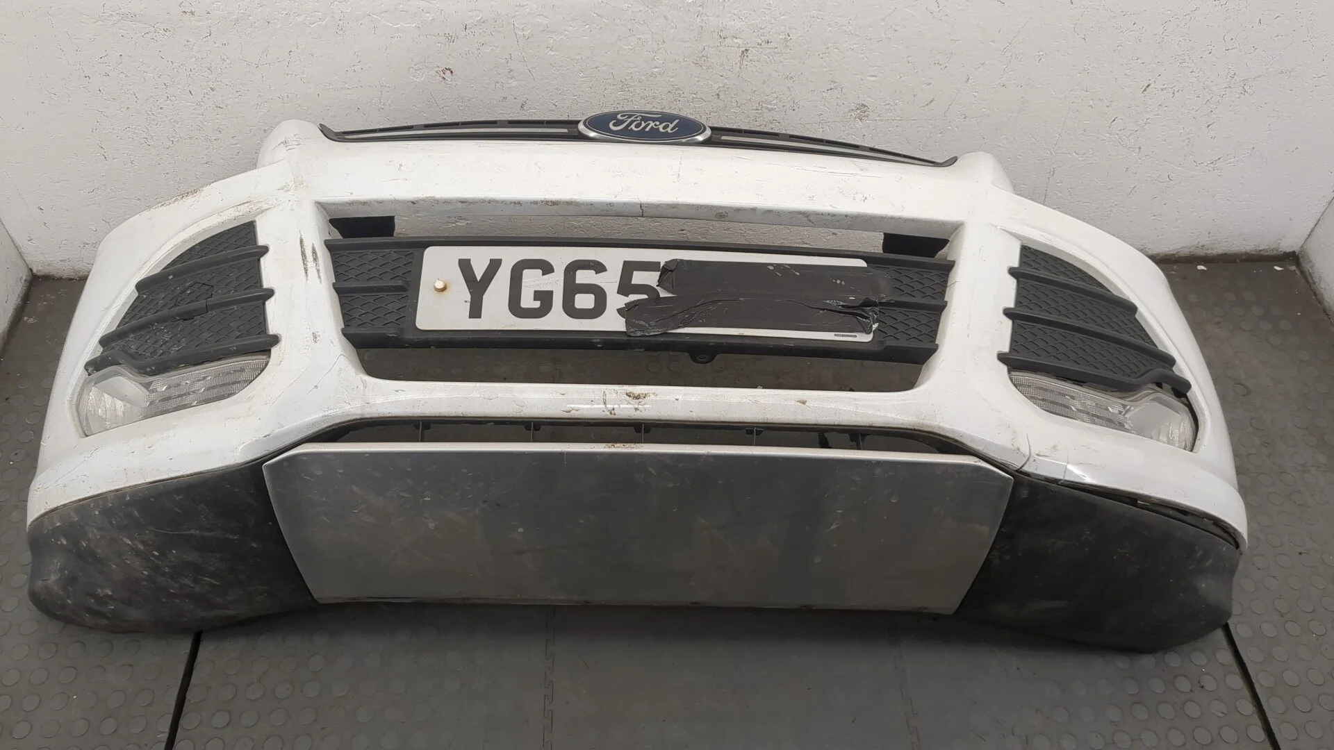 Бампер передний Ford Kuga