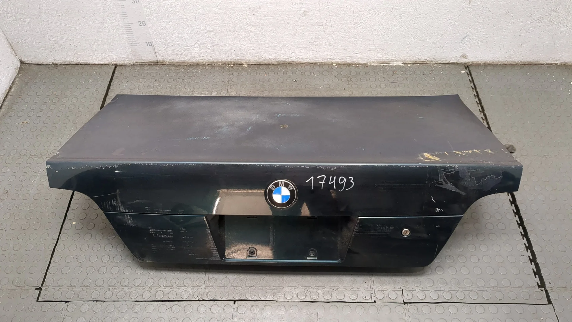 Крышка багажника BMW 7-Series