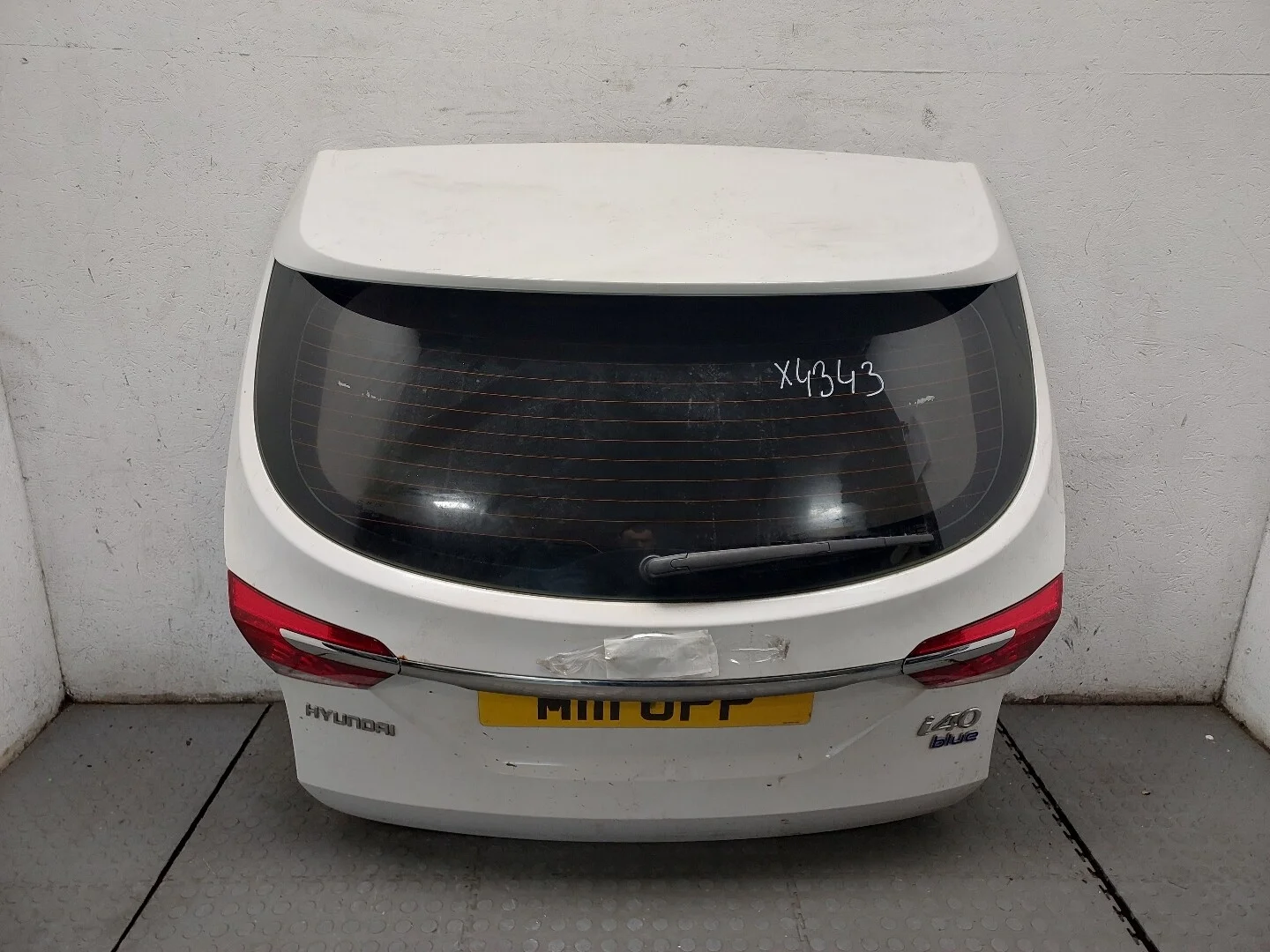 Крышка багажника Hyundai i40