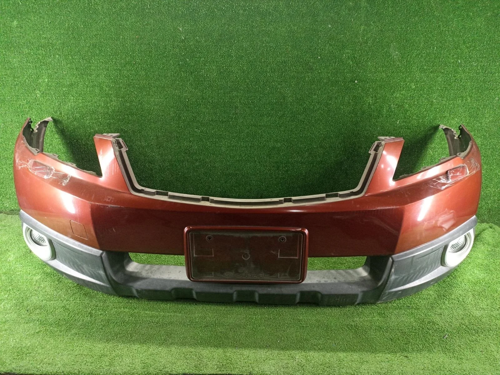Бампер передний Subaru Outback