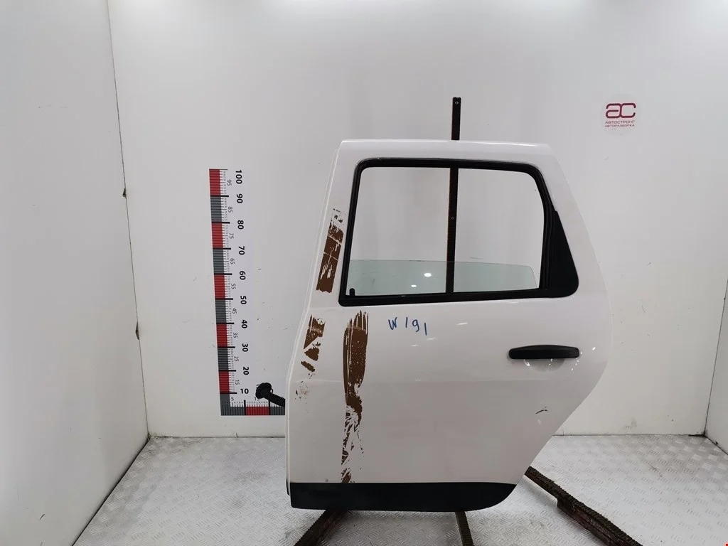 Дверь задняя левая Renault Duster
