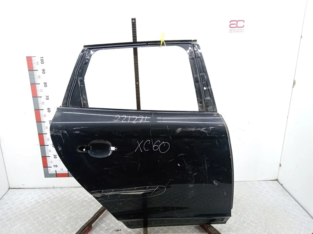 Дверь задняя правая Volvo XC60