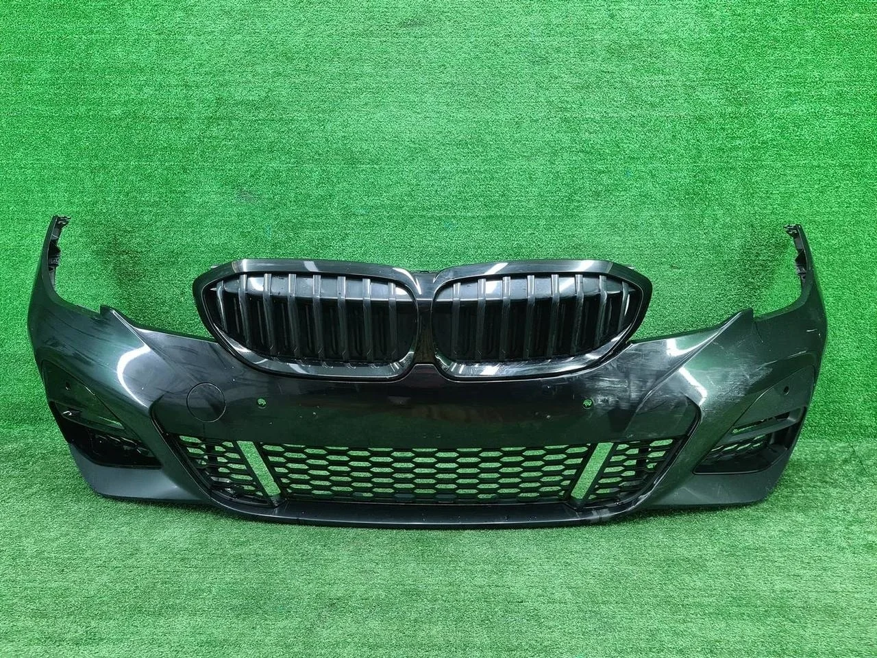 Бампер передний BMW 3-Series