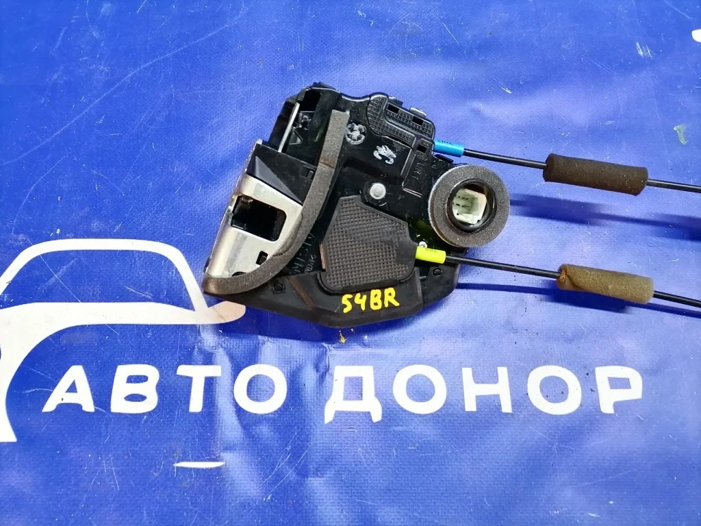 замок двери TOYOTA AVENSIS ZRT272 3ZRFAE