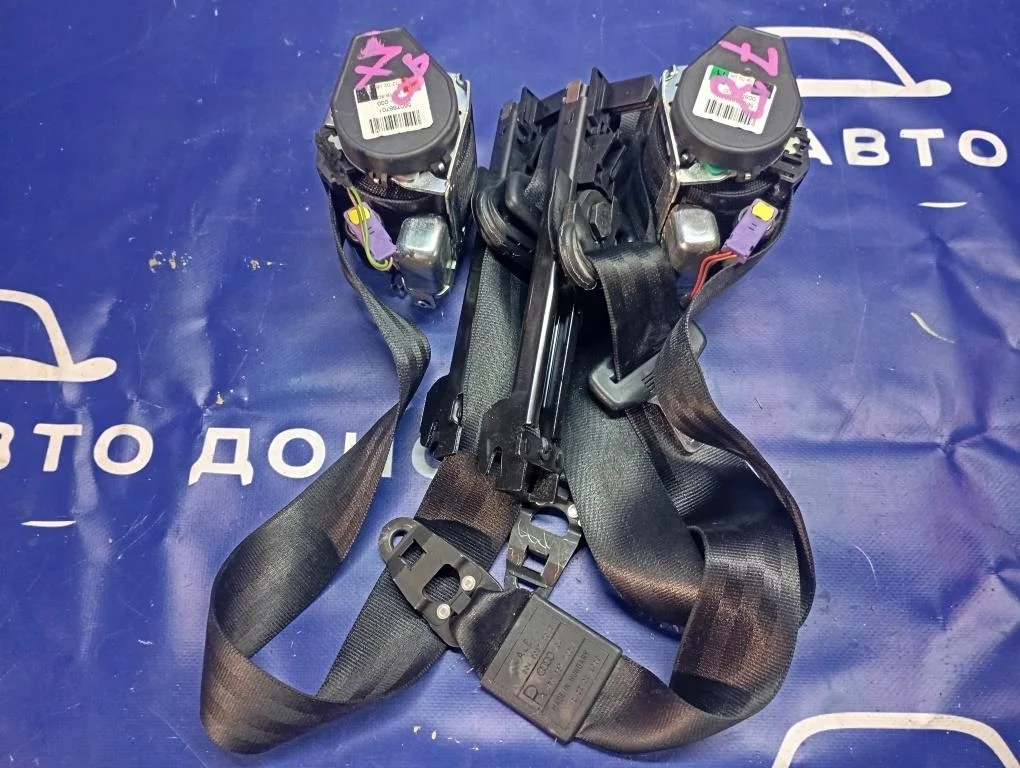 ремень безопасности AUDI A6 4F2 AUK