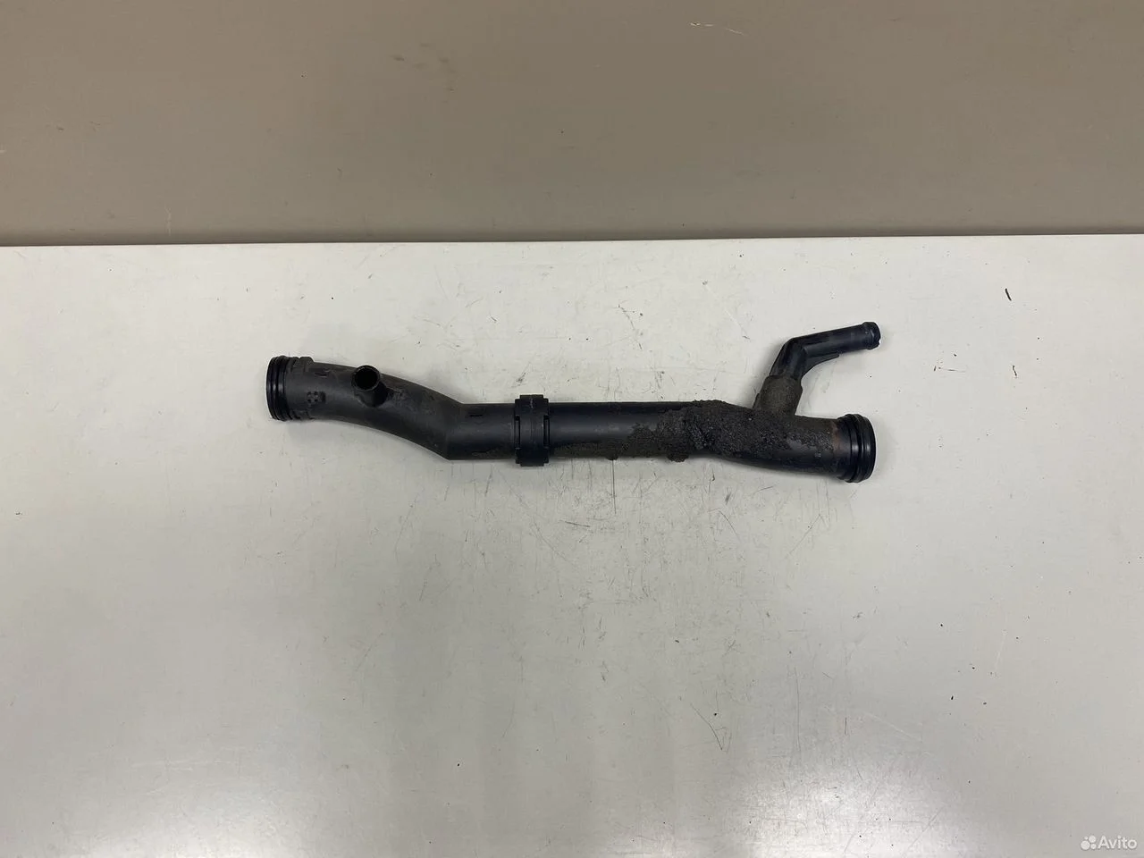 Патрубок охлаждения skoda fabia 2 5j