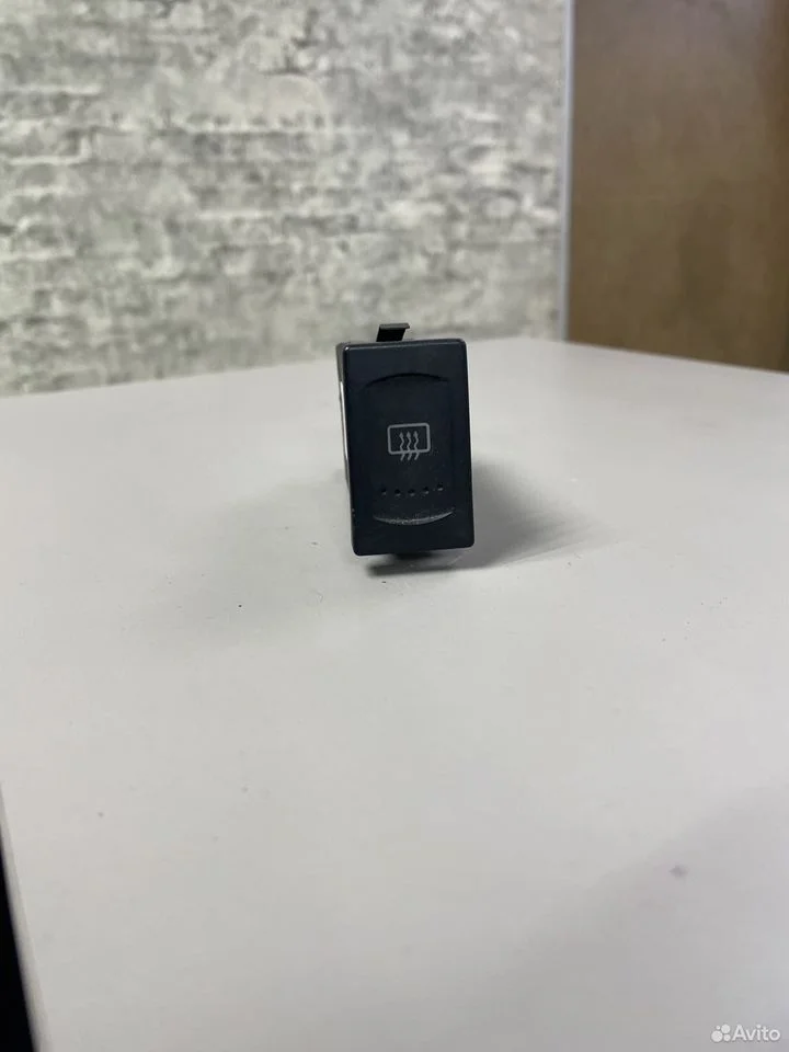 Кнопка обогрева стекла volkswagen passat b5 рест